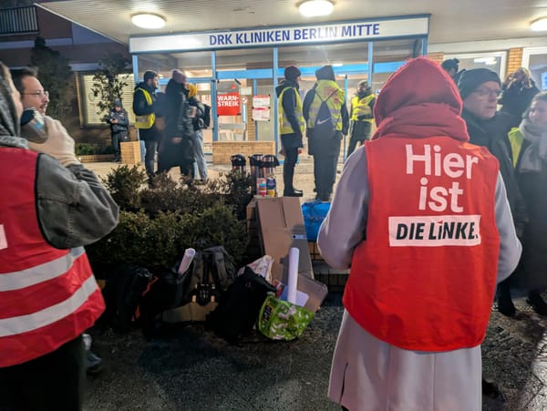 Arbeitskampf: Warnstreik in den DRK-Kliniken